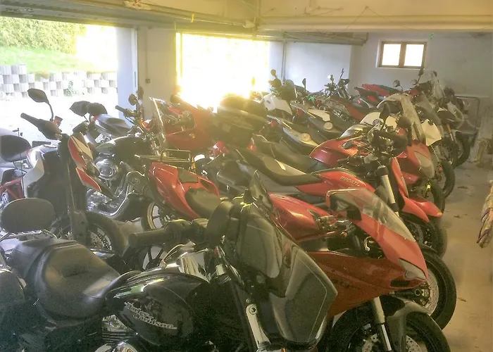 施塔特温特贝格住宿加早餐旅馆 酒店 3*